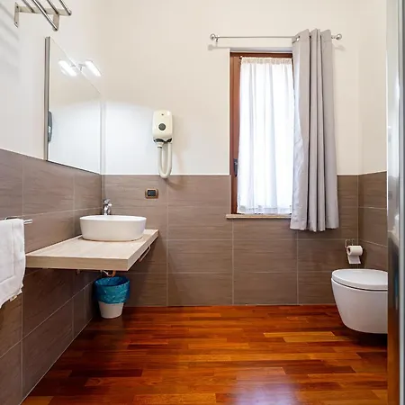 Relais Rosa Pero